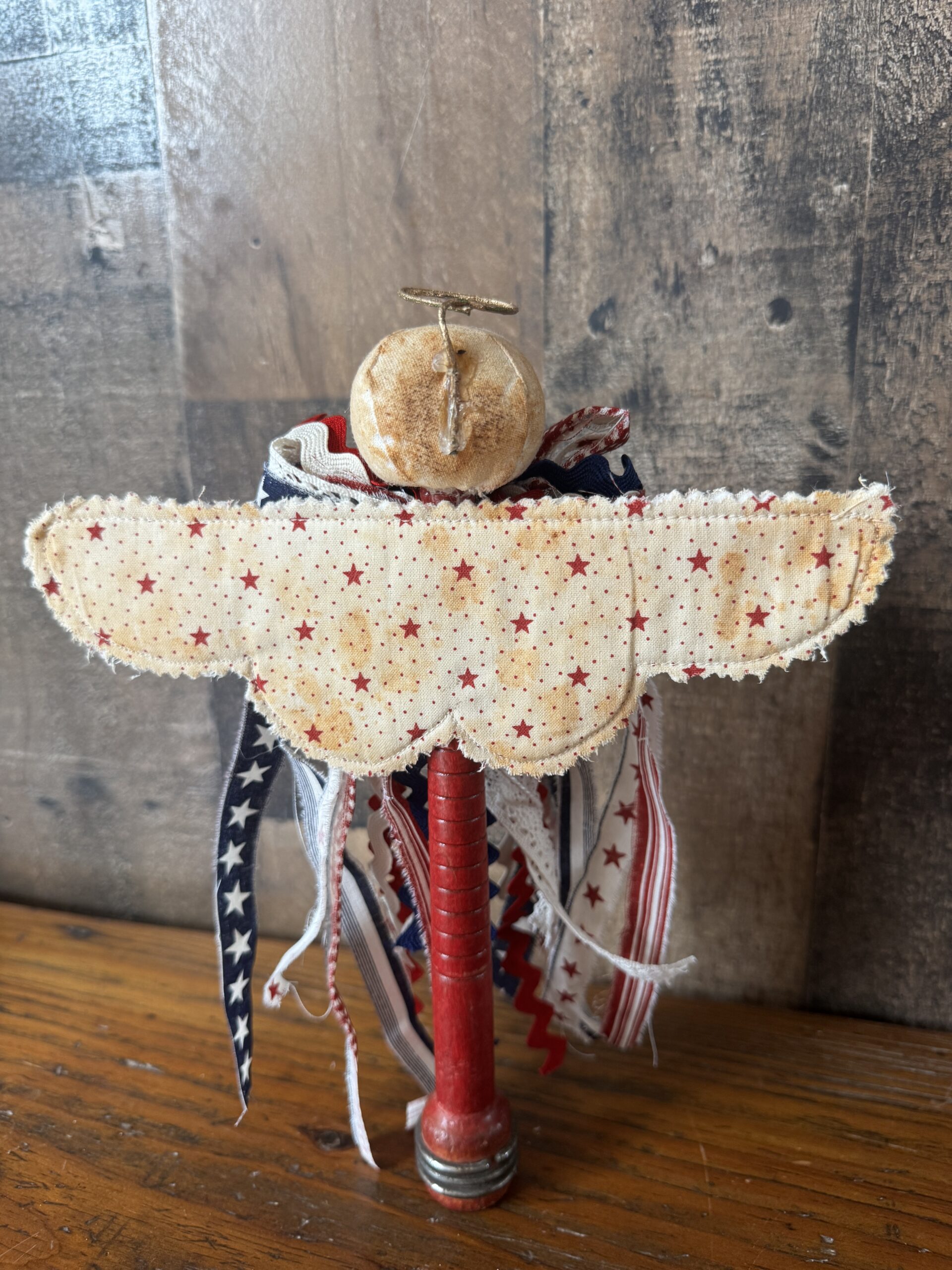 Patriotic Primitive Angel Vintage Bobbin Shelf Sitter - Image 3